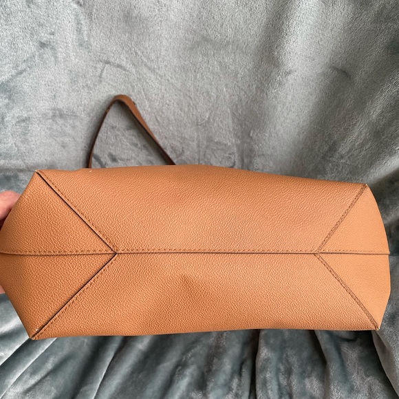 Michael Kors Tote - Picture 3 of 7